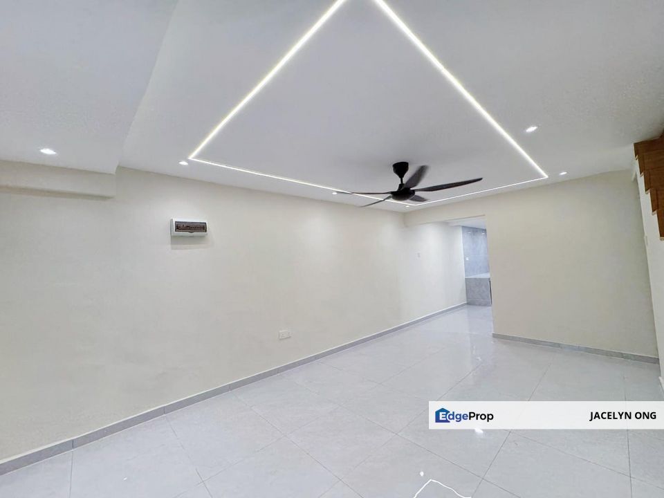 Taman Daya Modern Renovated Low-Cost Double Storey 双层精装修排屋 | 3B2B | RM448K, Johor, Johor Bahru