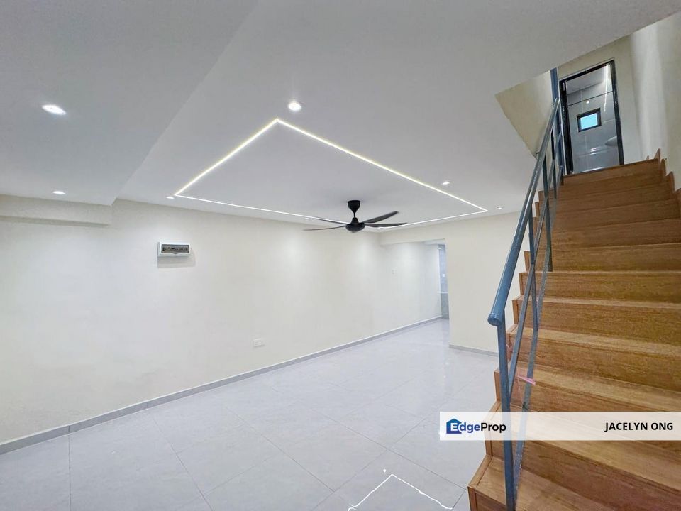 Taman Daya Modern Renovated Low-Cost Double Storey 双层精装修排屋 | 3B2B | RM448K, Johor, Johor Bahru