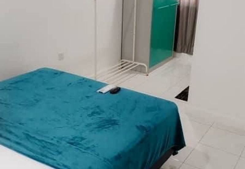 Bandar Dato Onn, Perjiranan 8