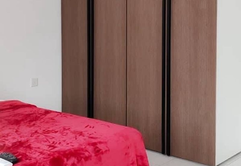 Bandar Dato Onn, Perjiranan 8