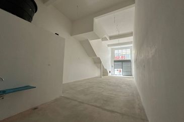 For Rent | Sentrio Pasir Gudang｜2-Storey Shoplot｜New｜Prime Location | RM3500