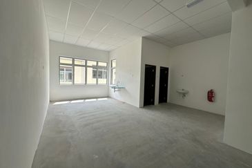 For Rent | Sentrio Pasir Gudang｜2-Storey Shoplot｜New｜Prime Location | RM3500