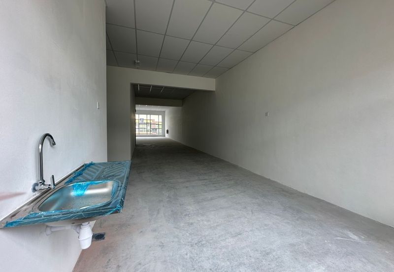 For Rent | Sentrio Pasir Gudang｜2-Storey Shoplot｜New｜Prime Location | RM3500