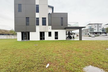 Sunway Lenang Heights