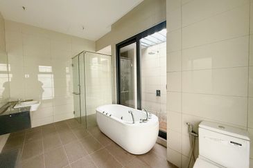 Sunway Lenang Heights