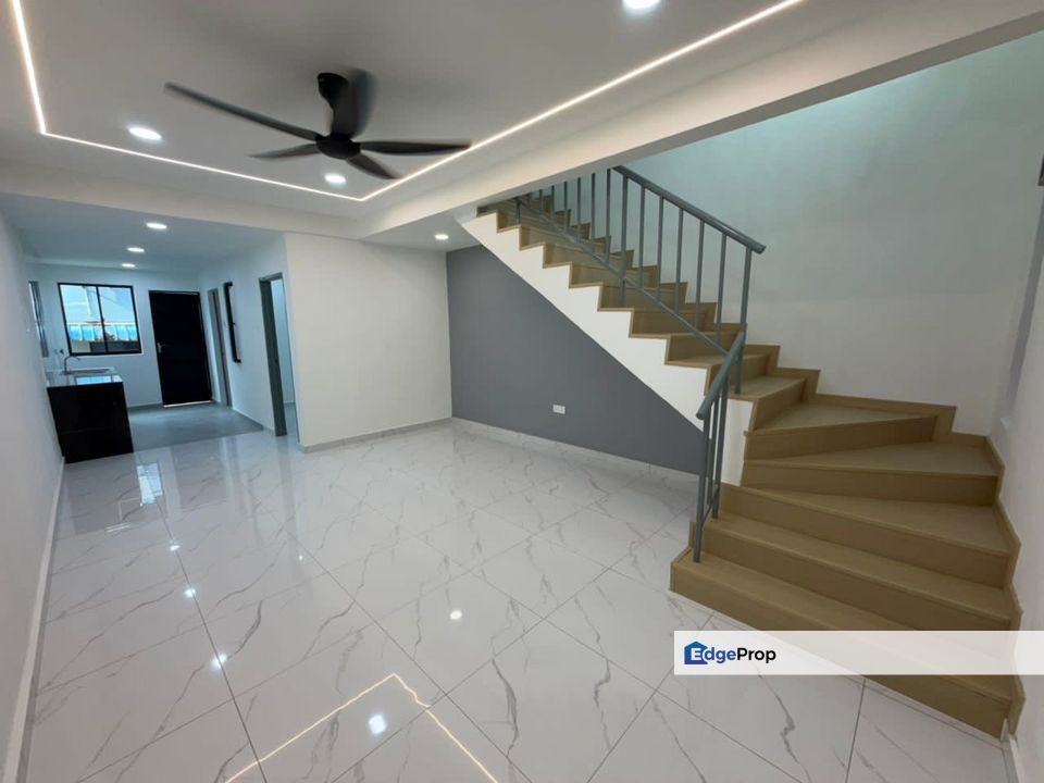 For Sale | Taman Seri Orkid | Double Storey Low Cost | Fully Renovated | 3R2B | RM418k, Johor, Skudai