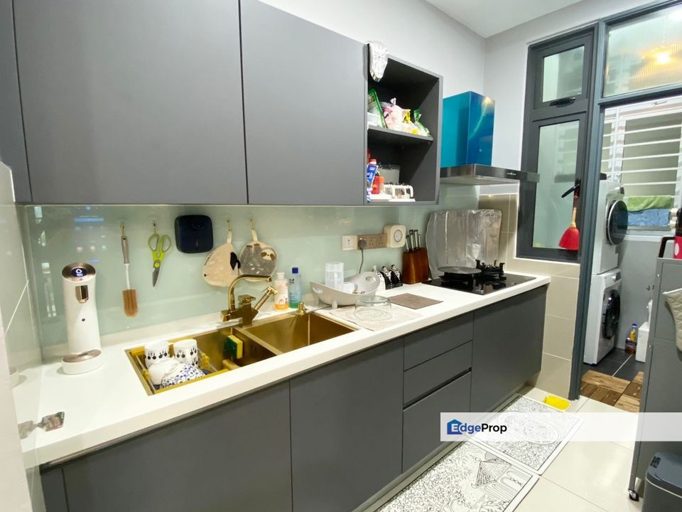 Move-In Ready 3BR @ 8 Scape Residences | Pool Facing | FF Unit, Johor, Johor Bahru