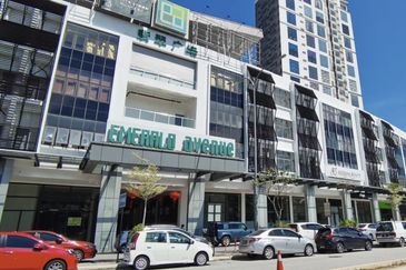 Fully Funished Next To Selayang Hospital Condo for RENT