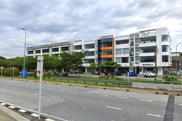 D Alpinia Business Park