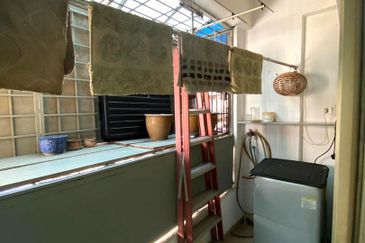 Limited Near MRT KTM Shop House FOR SALE