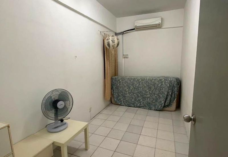 Limited Near MRT KTM Shop House FOR SALE