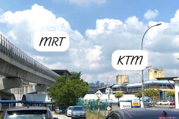 Limited Near MRT KTM Shop House FOR SALE