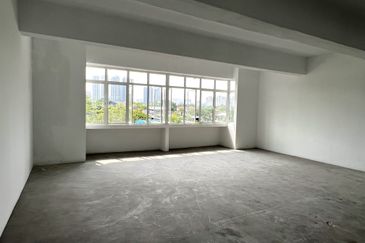 PJS 2nd Floor Shop FOR RENT