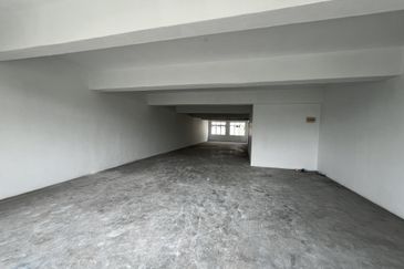 PJS 2nd Floor Shop FOR RENT