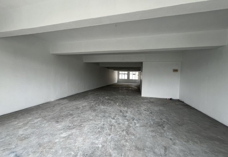 PJS 2nd Floor Shop FOR RENT