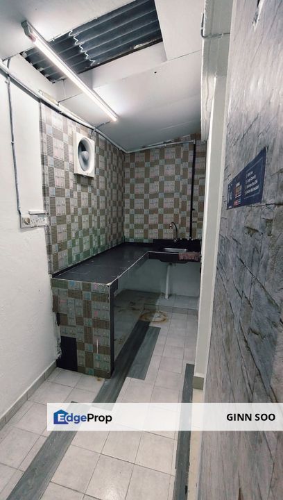 Kepong 2.5 Storey Terrace House FOR RENT, Kuala Lumpur, Segambut