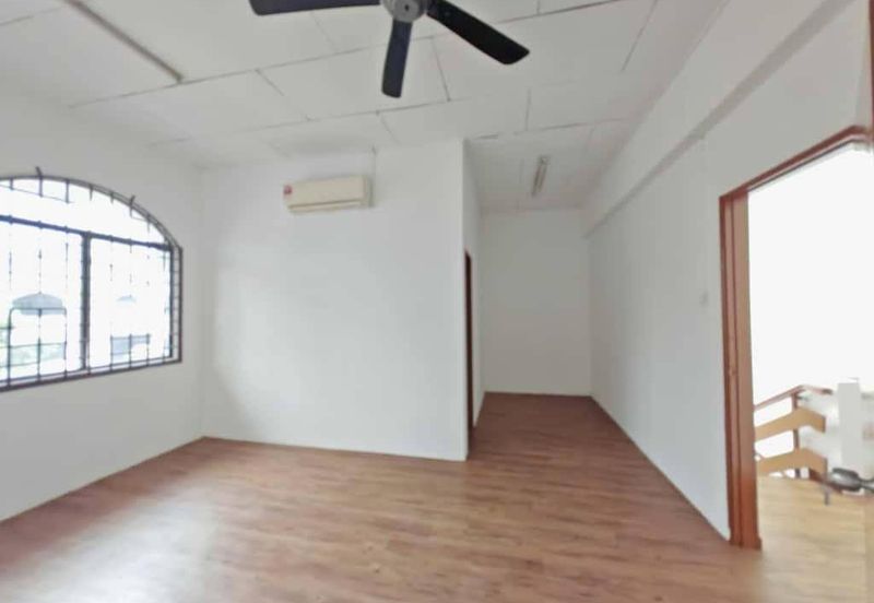 2 Storey @ Taman Bukit Mewah/ Tampoi/ 20 Min To CIQ