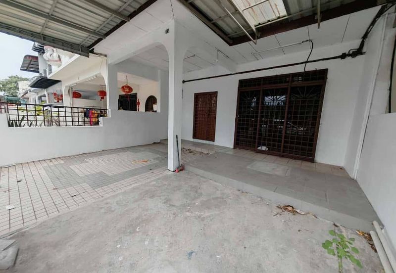 2 Storey @ Taman Bukit Mewah/ Tampoi/ 20 Min To CIQ