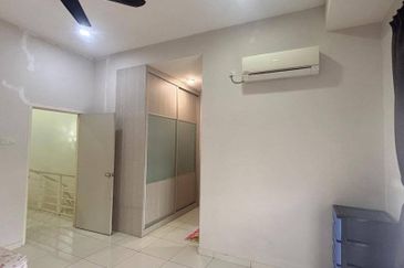 2 Storey @ Taman Nusa Sentral/ Iskandar Puteri/ Renovate