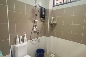 2 Storey @ Taman Nusa Sentral/ Iskandar Puteri/ Renovate