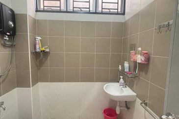 2 Storey @ Taman Nusa Sentral/ Iskandar Puteri/ Renovate