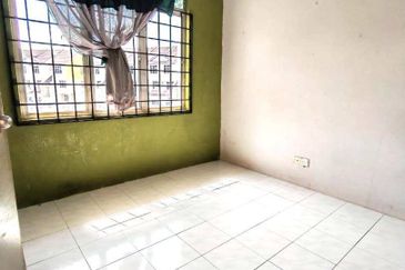 Summer Park Townhouse (Pangsapuri Alam Jaya), Bandar Baru Seri Alam