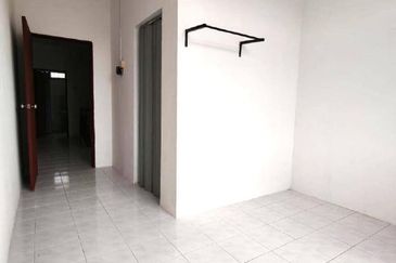 Summer Park Townhouse (Pangsapuri Alam Jaya), Bandar Baru Seri Alam