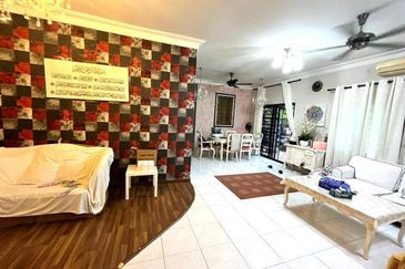  2 Storey @ Taman Mutiara Rini, Skudai, Jalan Utama, Endlot 18ft Land