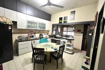  2 Storey @ Taman Mutiara Rini, Skudai, Jalan Utama, Endlot 18ft Land