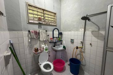 2 Storey @ Taman Sri Skudai/ Skudai/ Jalan Emas/ Tun Aminah