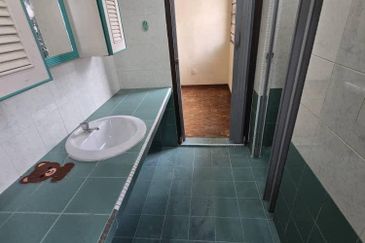  2 Storey @ Taman Rinting/ Masai/ Jalan Balau