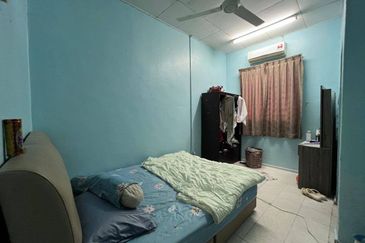 2 Storey @ Taman Megah Ria/ Jalan Jelatang/ Masai