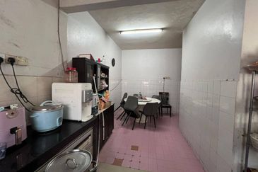 2 Storey @ Taman Megah Ria/ Jalan Jelatang/ Masai