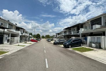  2 Storey @ Bistari Perdana/ Pasir Gudang/ Renovate