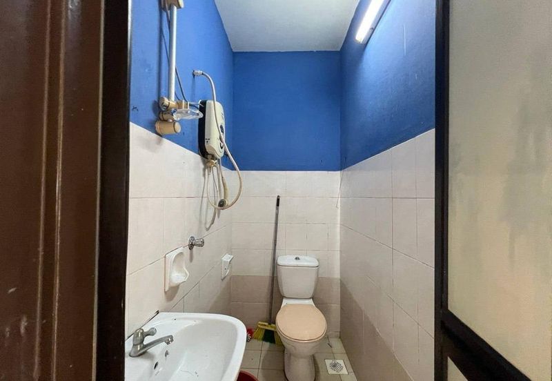 Taman Tampoi Indah II, Villa Ros