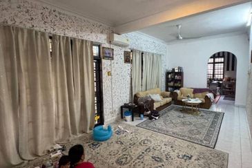 2 Storey @ Bandar Seri Alam/ Jln Bayu/ Masai/ Corner 