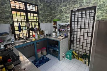 2 Storey @ Bandar Seri Alam/ Jln Bayu/ Masai/ Corner 