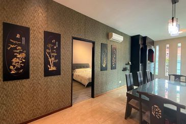 Semi-D @ Taman Bukit Tropika/ Ulu Tiram/ Corner/ Renovate