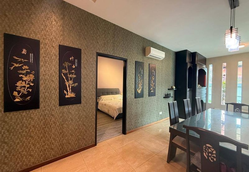 Semi-D @ Taman Bukit Tropika/ Ulu Tiram/ Corner/ Renovate