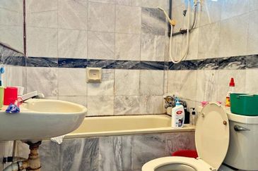 2 Storey @ Taman Sri Putri/ Skudai/ Impian Emas