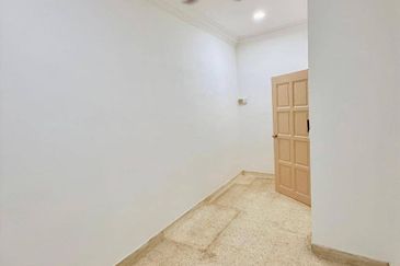 1 Storey @ Bandar Seri Alam/ Jln Suria/ Masai/ Renovate