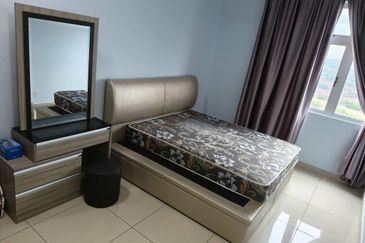 Meridin Bayvue Apartment