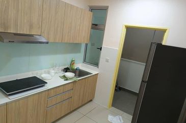 Meridin Bayvue Apartment