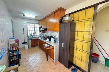 1 Storey @ Taman Senai Utama/ Senai/ Kulai/ Corner Lot