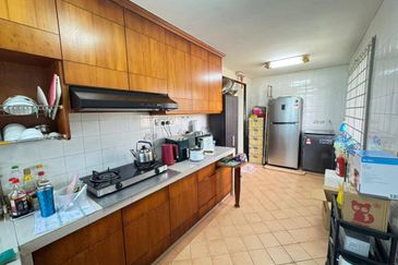 1 Storey @ Taman Senai Utama/ Senai/ Kulai/ Corner Lot