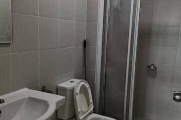 Meridin Bayvue Apartment