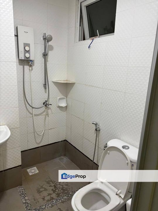 Apartment Season Luxury @ Larkin/ Kebun Teh/ 10 Min To CIQ/ Full Loan, Johor, Johor Bahru