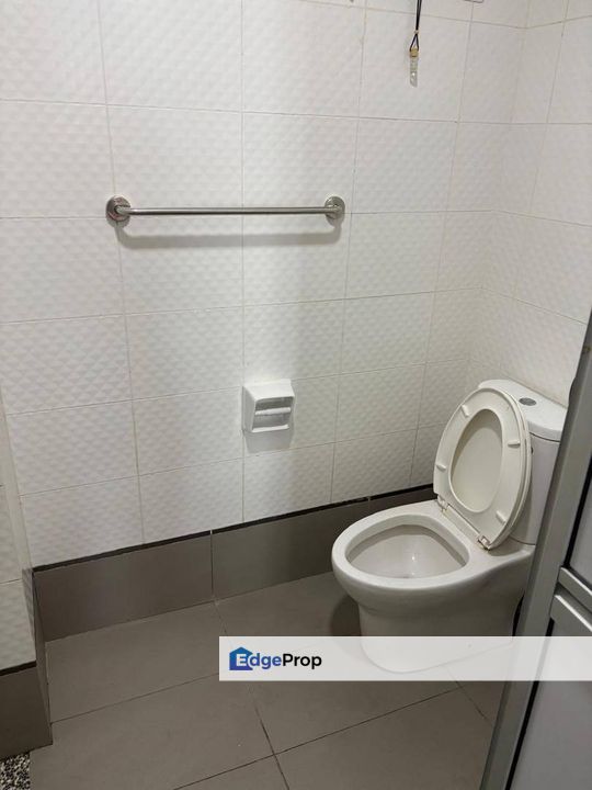 Apartment Season Luxury @ Larkin/ Kebun Teh/ 10 Min To CIQ/ Full Loan, Johor, Johor Bahru