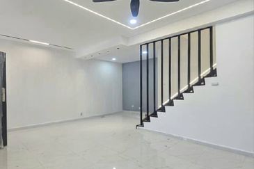 2 Storey @ Taman Sentosa/ Jalan Sutera/ JB Town/ Renovate
