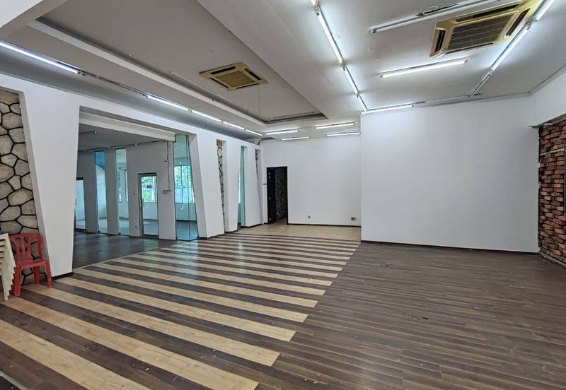 1 Storey Bungalow Commercial Land @ Taman Baiduri/ Perling 